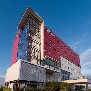 Ramada Encore By Wyndham Queretaro Hotel